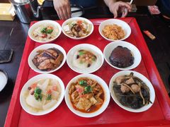 -蓝田九大碗民俗食府(蓝田店)