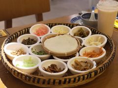 -包整·丝娃娃(一览甲秀楼风景店)