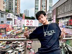 -观音桥步行街