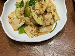 菠萝芒果拌苦瓜-老滇山寨•云南特色菜•地方菜•民族风情歌舞表演(金碧店)