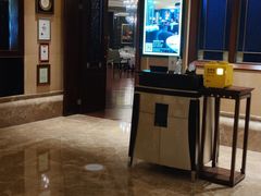 -龙虾酒吧扒房(宁波香格里拉店)
