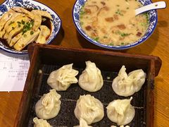 -张家巷美食(南浔店)