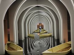 -涨巢·潮玩水疗局