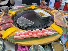 -玄希浪漫厨房·韩料烤肉(湖滨银泰in77店)