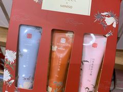 -名创优品(广东东莞东城万达2店)
