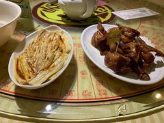 招牌烤乳鸽-石岐佬中山菜馆(张溪店)