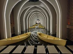 -涨巢·潮玩水疗局