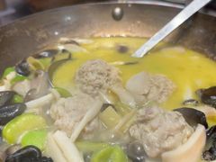-香山湖家家宴(中山陵店)