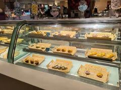 面包甜点陈列柜-荟星庭西餐厅(天府丽都喜来登饭店)