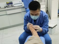 -Andrew指甲专科灰指甲·甲沟炎矫正·3D步态矫形鞋垫定制(浦三路店)