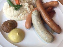 -LENBACH兰巴赫西餐啤酒坊(大连东港店)