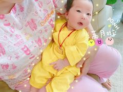 -爱的果实月嫂育婴师(世纪东方店)