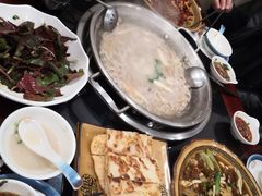 -老来福·非遗酸汤兔(凯旋路店)