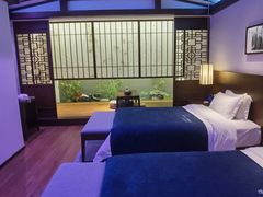 -AI住未来酒店(西安钟鼓楼五路口地铁站店)