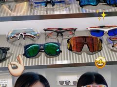 -潘多拉眼镜·蔡司依视路明月(潘家园店)