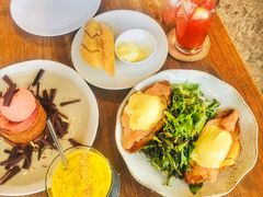-ROAST coffee & eatery