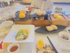 -元一希尔顿酒店·鲜切牛肉火锅禅自助餐厅