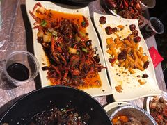 -巴厘龙虾·榜首油焖大虾(音乐学院·沿江酒馆店)