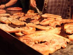 石板烤肉-原住民美食石板烤肉山猪肉