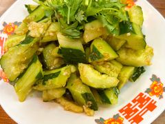蒜泥拍黄瓜-谢记上海大排档(长寿路店)