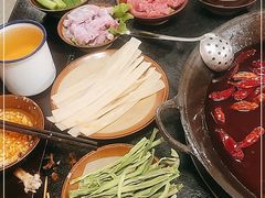 -渝井巷重庆老火锅(沈阳吉祥店)