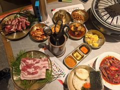 -草家酱蟹炭火烤肉店(珲春南路一店)