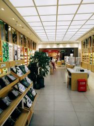 店内环境-悦诗风吟innisfree