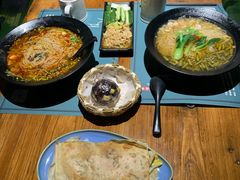 -八月美食小馆(银泰城总店)