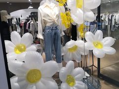 -MO&Co.(龙之梦购物公园店)