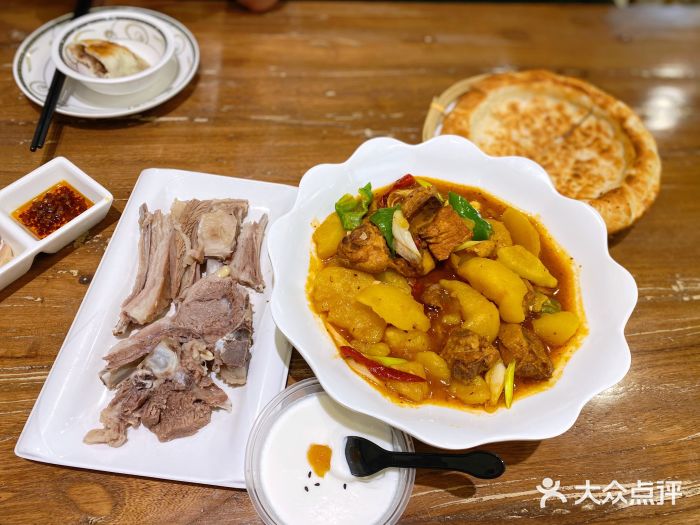 清真·玛丽亚新疆菜主题餐厅(浙江中路店)新疆大盘鸡图片