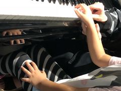 -海音琴行雅马哈钢琴·海伦·施特劳斯(金沙店)