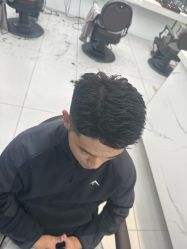 -尤司男士国潮理发馆