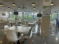 -同济大学本部学苑饮食广场