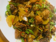 -鲁南仔·滕州炒鸡(经三路店)
