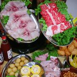 请我在这么破的地方吃饭，你没事儿吧❓