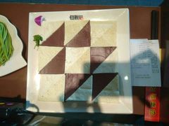 -何鲜菇火锅(大营盘店)