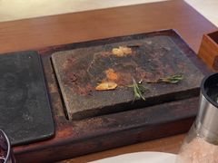 岩烤雪花牛排-一沙一城·岩烤牛扒(深圳首店)