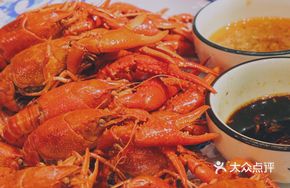 Super Large Pot Braised Shrimp