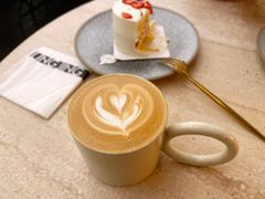 -玲婧胡同·生日蛋糕·餐厅(嘉里城店)