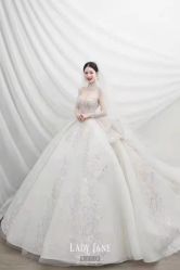 -Lady  Jane高端婚纱礼服馆