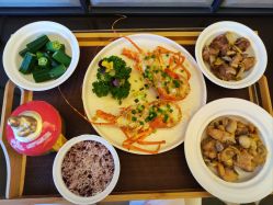 -臻康乃馨月子中心(集美店)