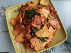青蒜回锅肉-良泉足疗