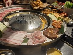 -哈哈碳都·牛肋条无限自助烤肉(台江万达店)