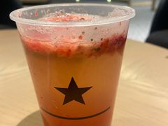 草莓白昼梦-星巴克臻选(北京蓝色港湾RO店)