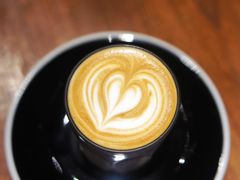 Flat&nbsp;white-black rainbow coffee