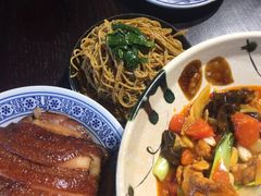 -蓝田九大碗民俗食府(蓝田店)