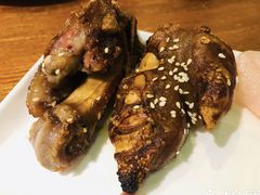 烤猪肘-炊烟小炒黄牛肉(东庆街店)