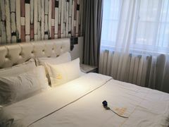 -德全心悦酒店(北京金台路地铁站店)