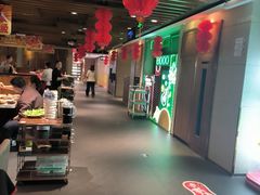 -海底捞火锅鲜切牛肉主题店(长寿路店)