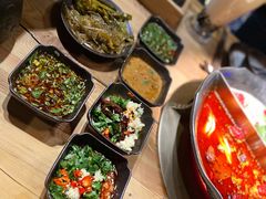 -湊湊火锅·茶憩(杭州湖滨银泰in77店)